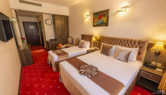 اتاق سه تخته در هتل کیانا مشهد